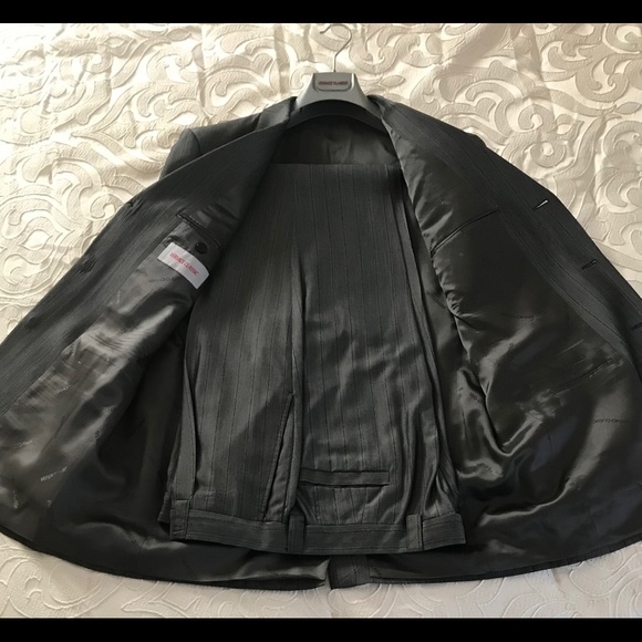 Versace Suit - Picture 5 of 7